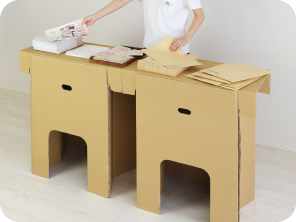 段ボール製作業台使用例