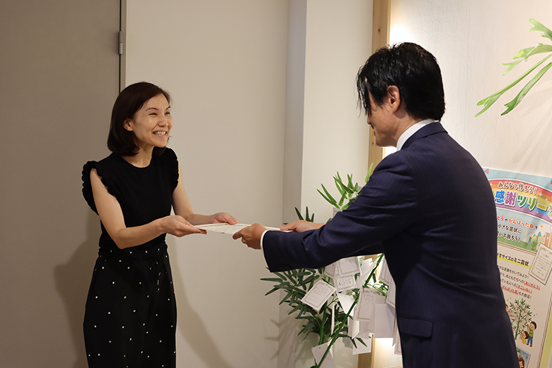 表彰式画像